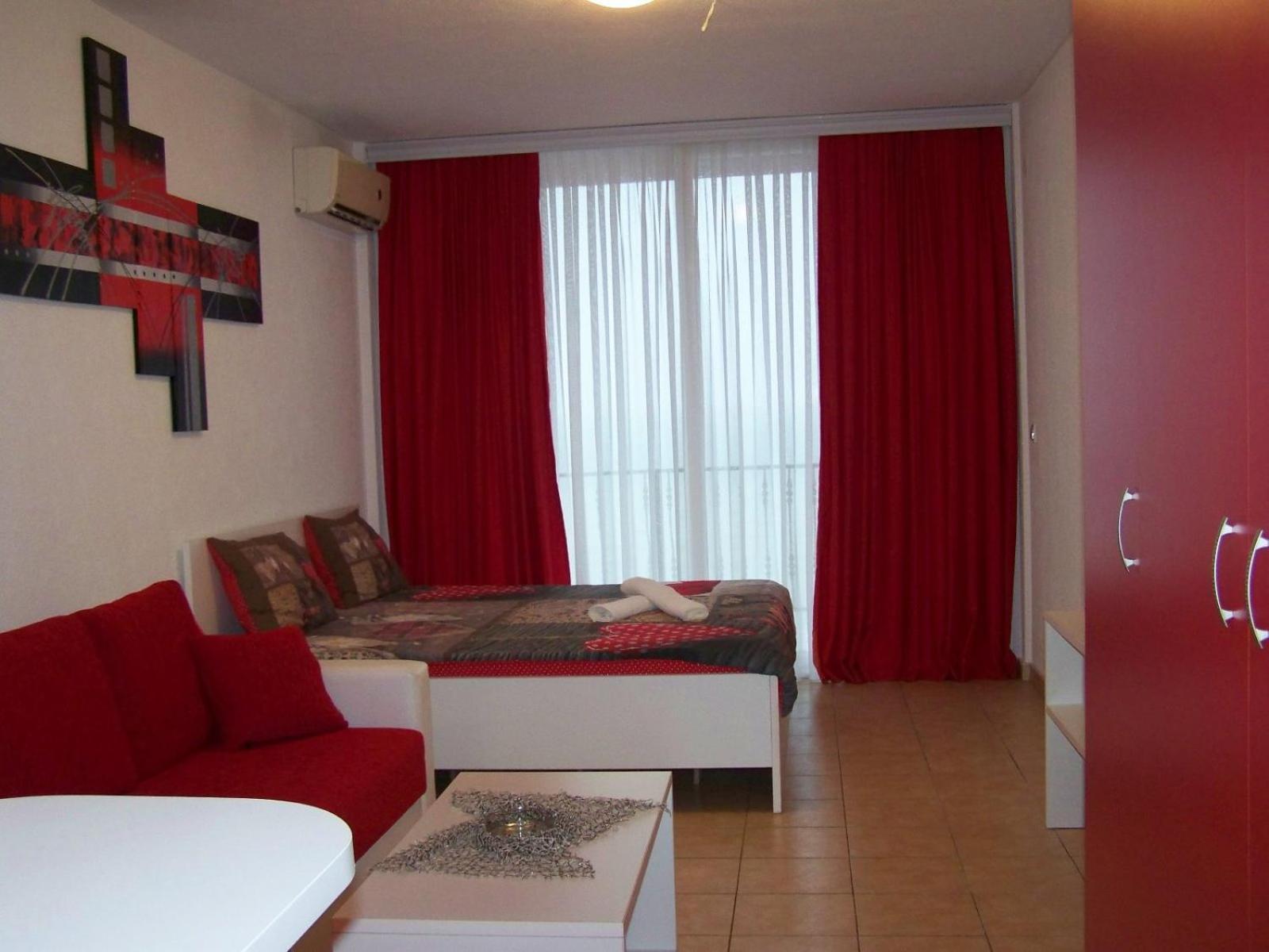 סטרוגה Royal View Apartments מראה חיצוני תמונה