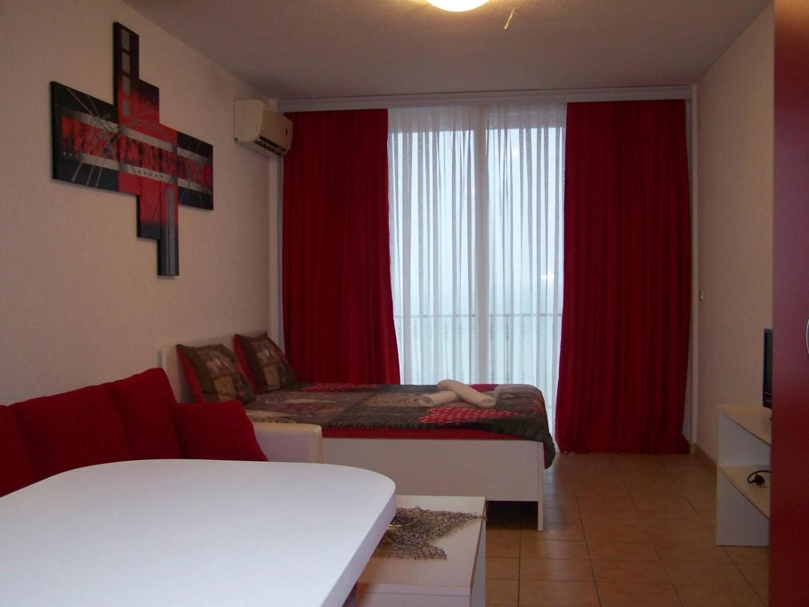 סטרוגה Royal View Apartments מראה חיצוני תמונה